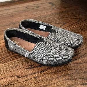 Toms Black White Geometric Print Classics W8